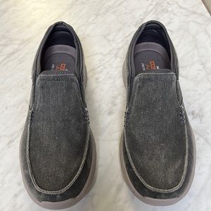 Skechers Men’s Creston Slip-on size 12